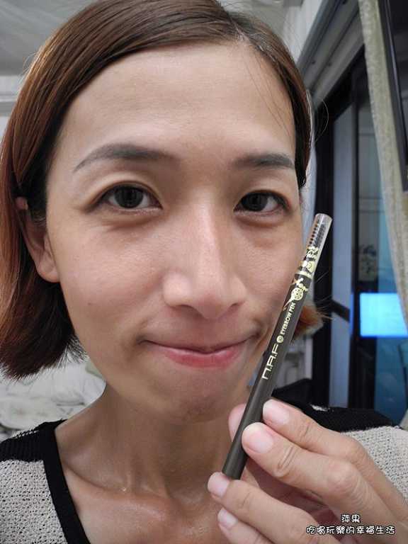 NAF3D持久旋轉眉筆