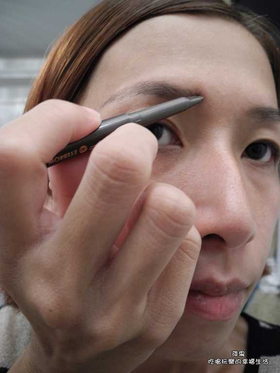 NAF3D持久旋轉眉筆