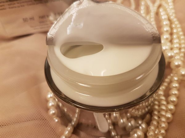 Derma彈力賦活霜