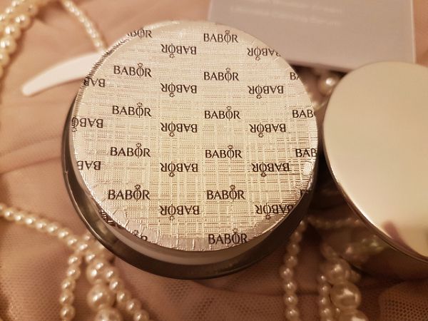 Derma彈力賦活霜