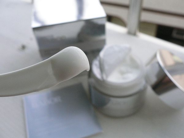 Derma彈力賦活霜