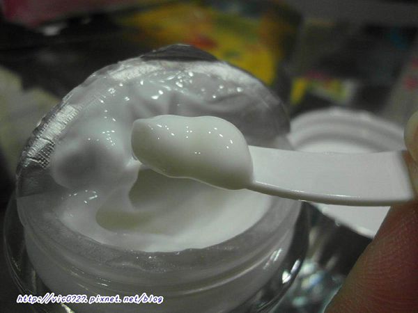 Derma彈力賦活霜