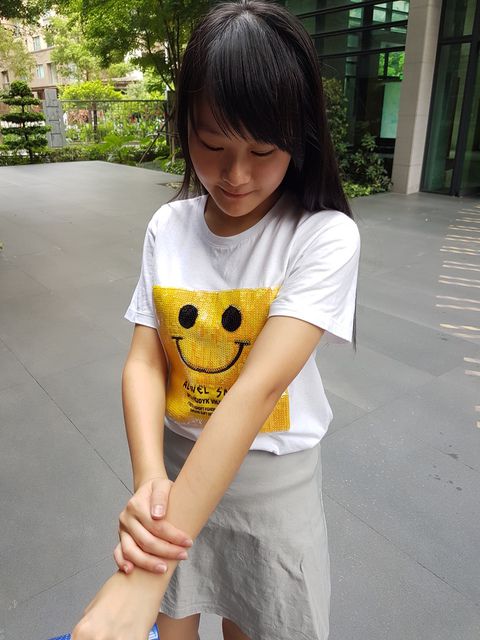 妍霓絲SPF50清爽沁涼防曬噴霧