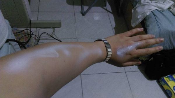 妍霓絲SPF50清爽沁涼防曬噴霧