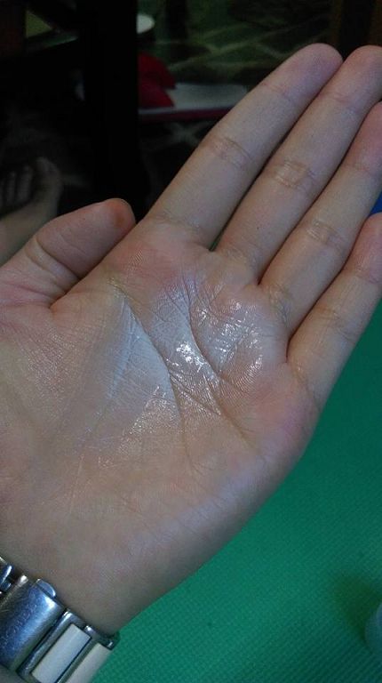 妍霓絲SPF50清爽沁涼防曬噴霧