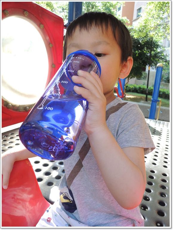 妍霓絲SPF50清爽沁涼防曬噴霧