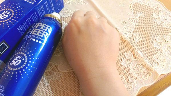 妍霓絲SPF50清爽沁涼防曬噴霧