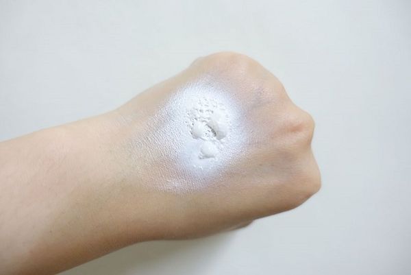 妍霓絲SPF50清爽沁涼防曬噴霧