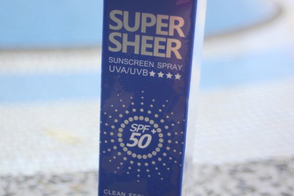 妍霓絲SPF50清爽沁涼防曬噴霧