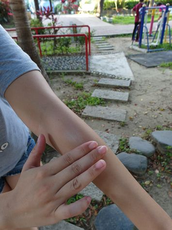 妍霓絲SPF50清爽沁涼防曬噴霧