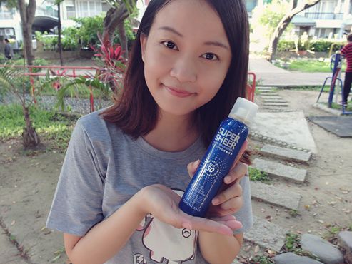 妍霓絲SPF50清爽沁涼防曬噴霧