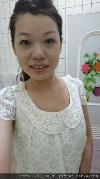 妍霓絲極淨透碳深層喚白黑凍膜