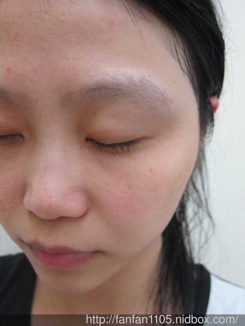 妍霓絲極淨透碳深層喚白黑凍膜