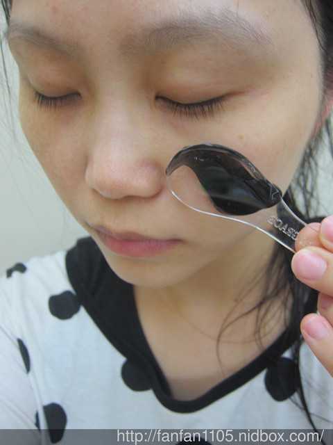 妍霓絲極淨透碳深層喚白黑凍膜