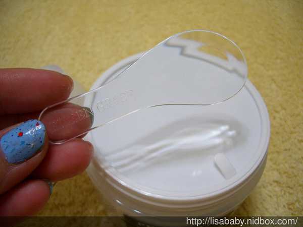 妍霓絲極淨透碳深層喚白黑凍膜