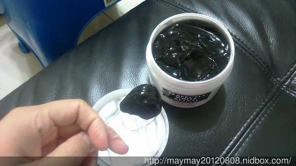 妍霓絲極淨透碳深層喚白黑凍膜