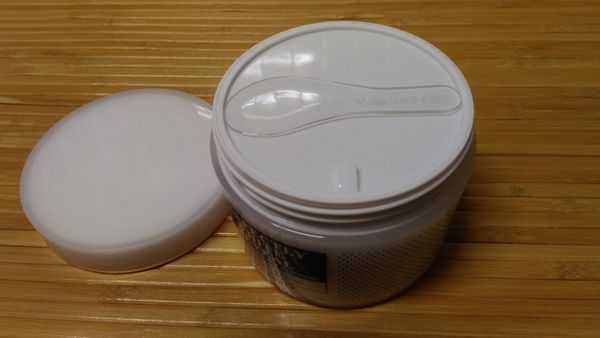 妍霓絲極淨透碳深層喚白黑凍膜