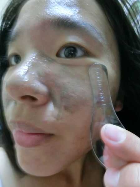 妍霓絲極淨透碳深層喚白黑凍膜