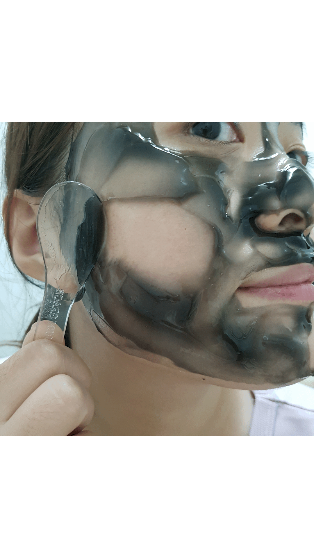 妍霓絲極淨透碳深層喚白黑凍膜