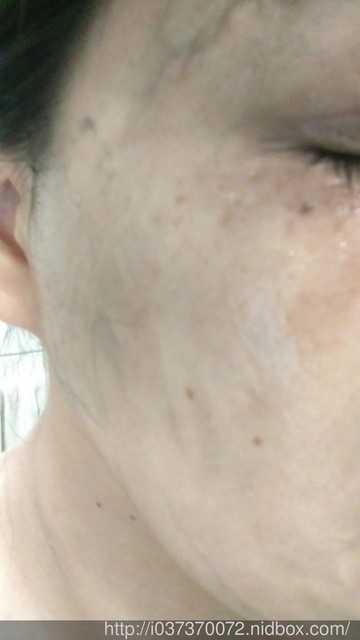 妍霓絲極淨透碳深層喚白黑凍膜