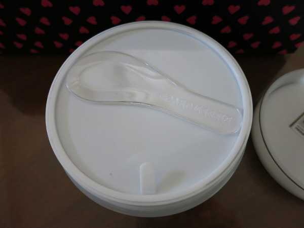 妍霓絲極淨透碳深層喚白黑凍膜