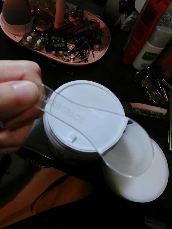 妍霓絲極淨透碳深層喚白黑凍膜