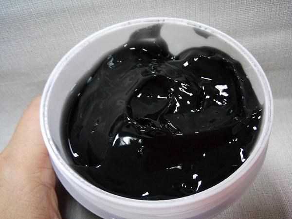 妍霓絲極淨透碳深層喚白黑凍膜