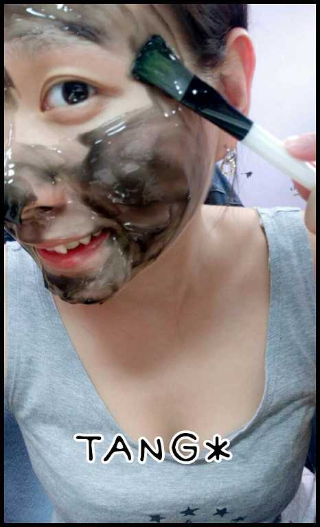 妍霓絲極淨透碳深層喚白黑凍膜