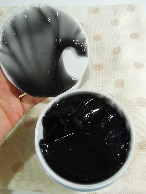 妍霓絲極淨透碳深層喚白黑凍膜