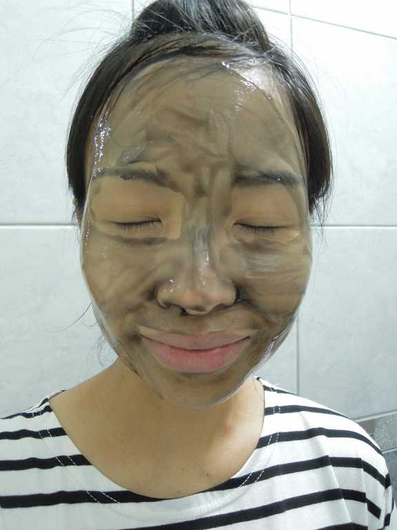 妍霓絲極淨透碳深層喚白黑凍膜