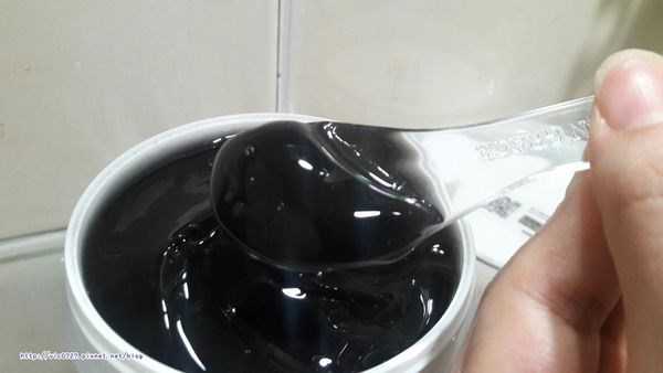 妍霓絲極淨透碳深層喚白黑凍膜