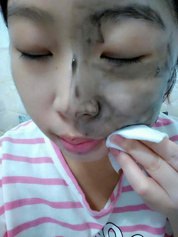 妍霓絲極淨透碳深層喚白黑凍膜