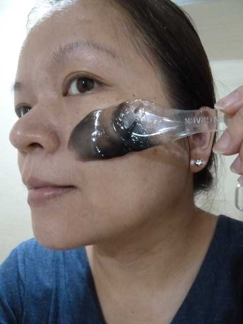 妍霓絲極淨透碳深層喚白黑凍膜