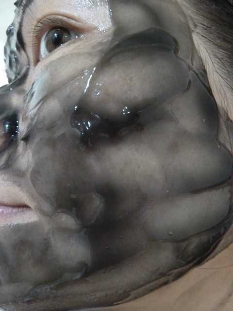 妍霓絲極淨透碳深層喚白黑凍膜