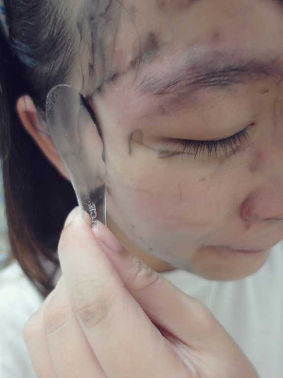 妍霓絲極淨透碳深層喚白黑凍膜