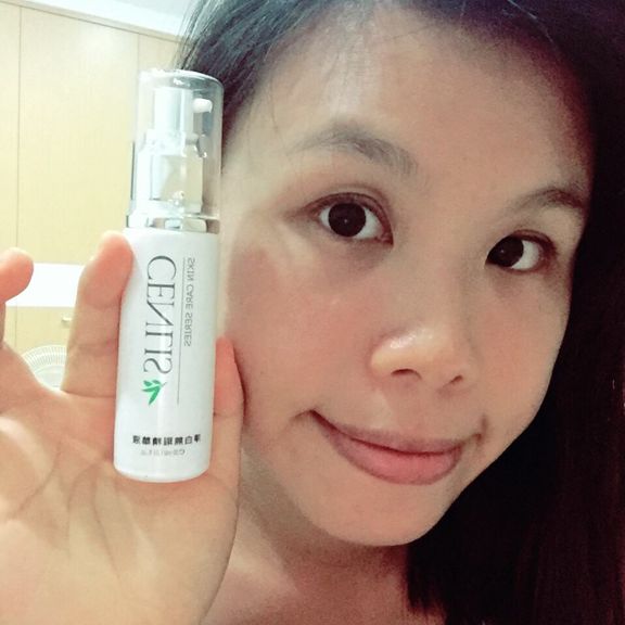  CENLIS聖黎詩淨白無瑕精華液