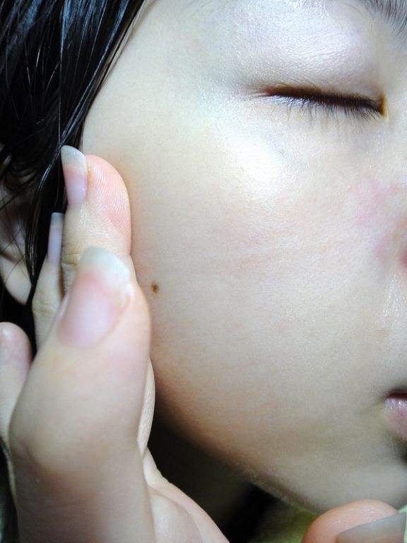 女人 知己 試用 大隊 CENLIS 聖黎詩 淨白 無瑕 精華液 醫美級 保養 chialo