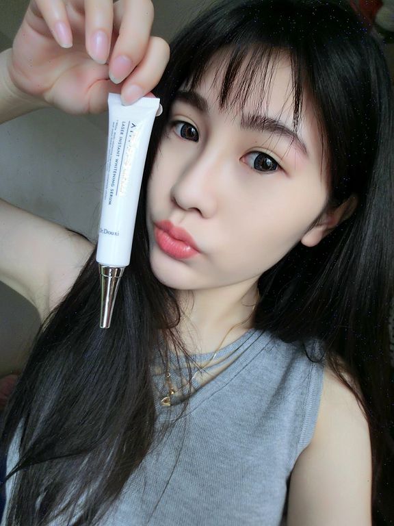 朵璽XIN NI SUNG激光瞬效美白精華