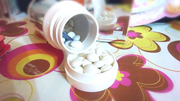 康萃美活雪白丸